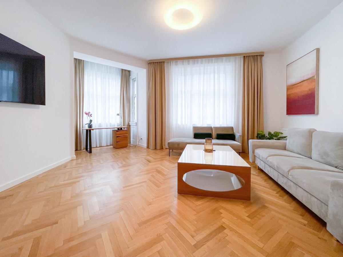 Elysian Apartment ブラチスラヴァ エクステリア 写真