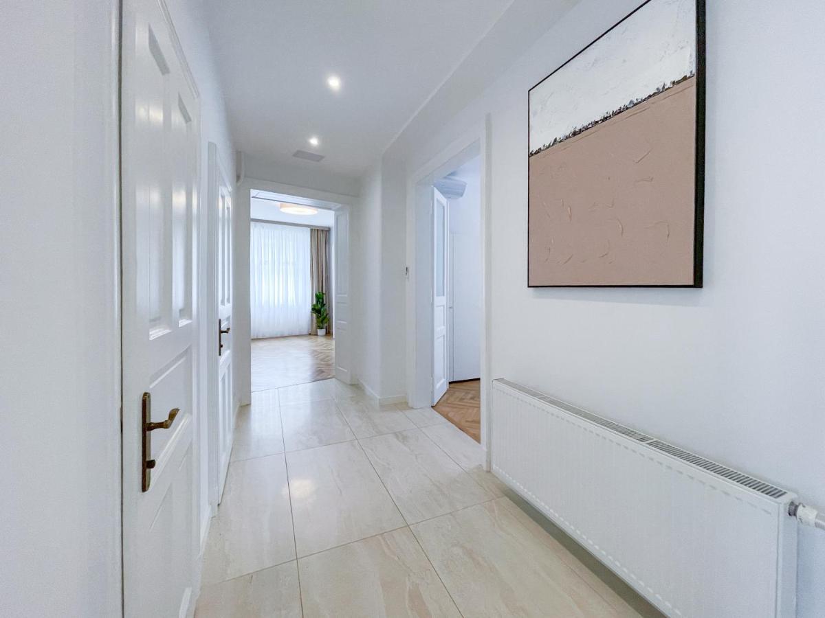 Elysian Apartment ブラチスラヴァ エクステリア 写真